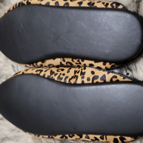 Slippers - Picture 3 of 3